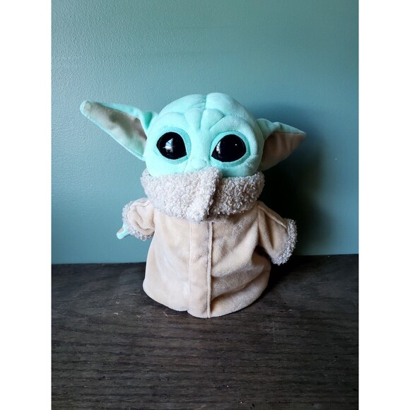 Star Wars Baby Yoda The Mandalorian 8" Small Plush Stuffed Figure 2020 - Picture 1 of 10